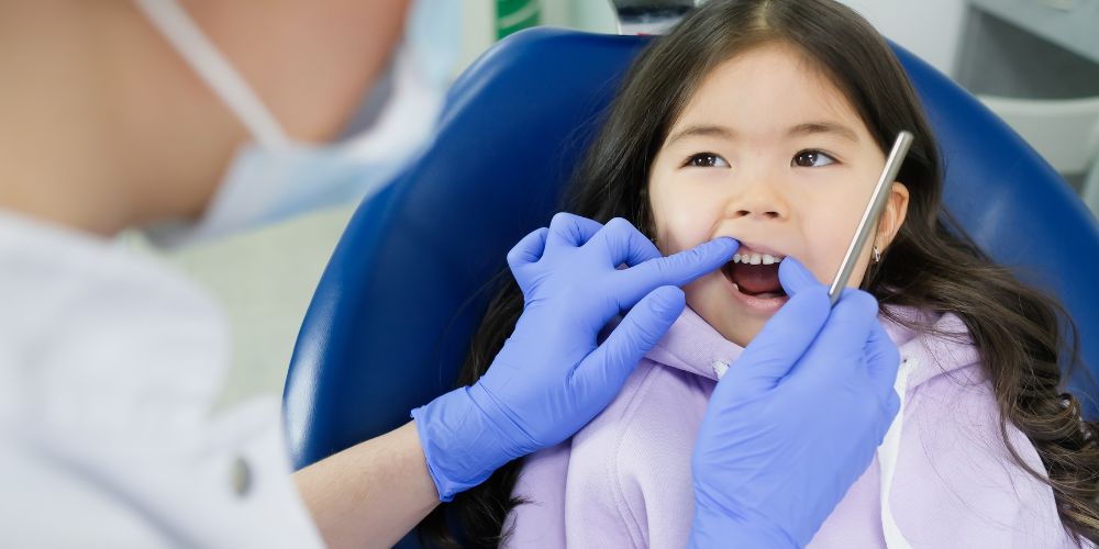 kids dentist in Delhi