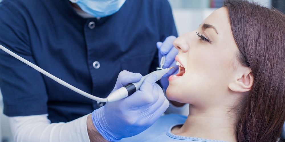 Dentist in Delhi