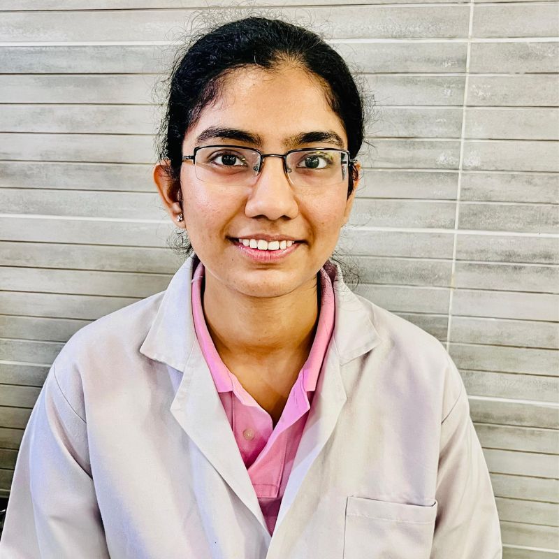 Dr Aastha Kamrani