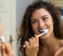 Brushing teeth 90x80